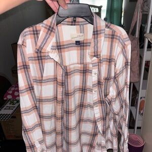 Universal Thread Casual Button Down Shirt White and Tan